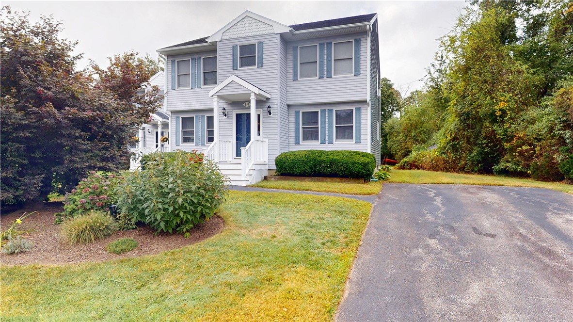 212 Vista Circle 214