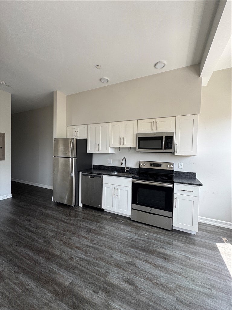 55 Bradford Street 305
