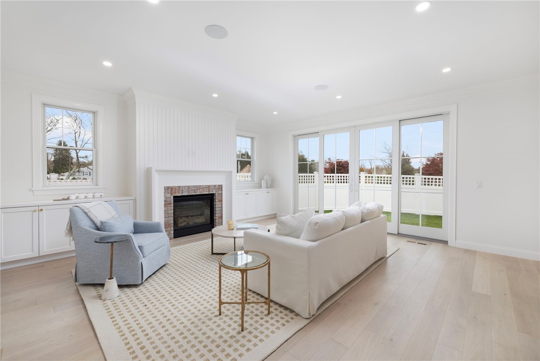 12 Lookout Lane