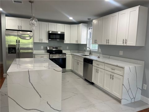 362 kenyon Avenue Pawtucket RI 02861