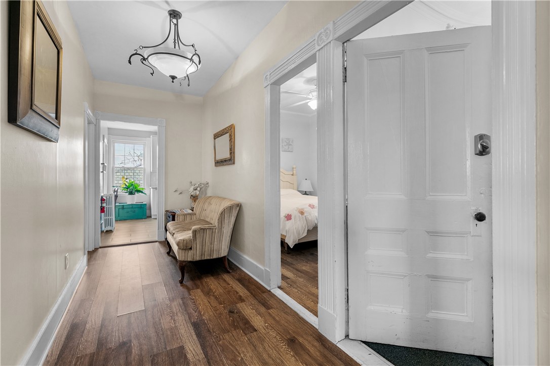 Newport, Rhode Island 02840, United States, 3 Bedrooms Bedrooms, ,1 BathroomBathrooms,Residential,Active,104521