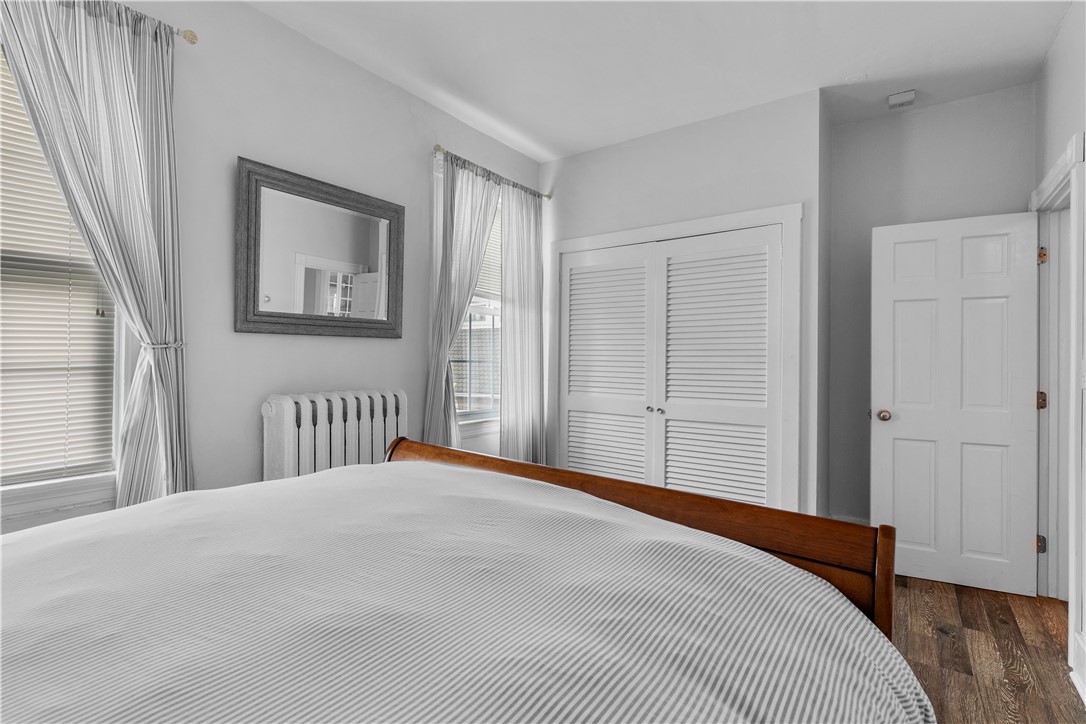 Newport, Rhode Island 02840, United States, 3 Bedrooms Bedrooms, ,1 BathroomBathrooms,Residential,Active,104521