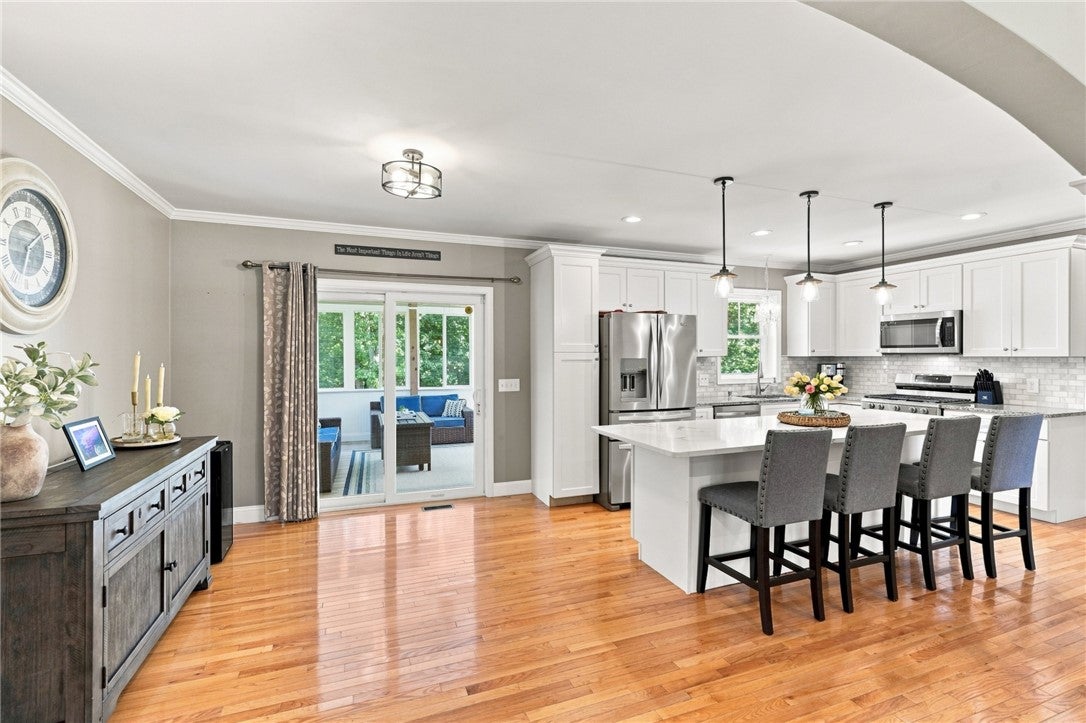 114 Teakwood Drive W