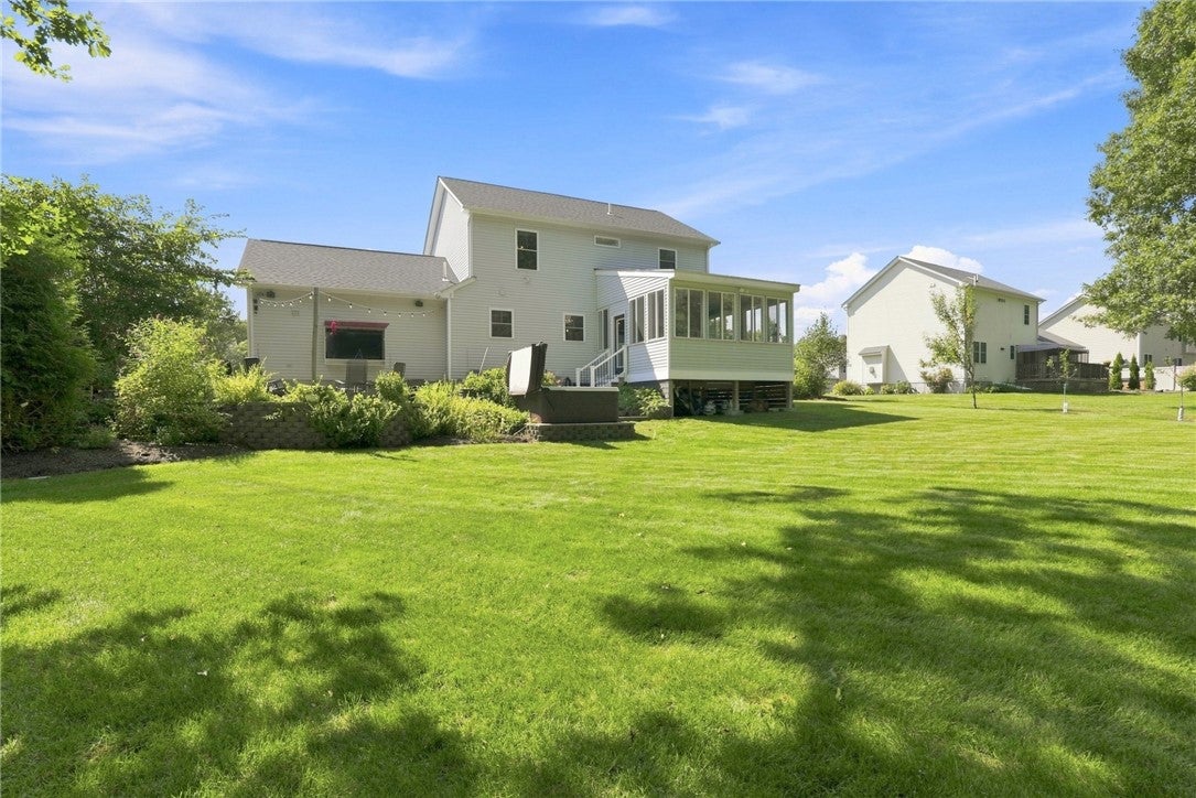 114 Teakwood Drive W