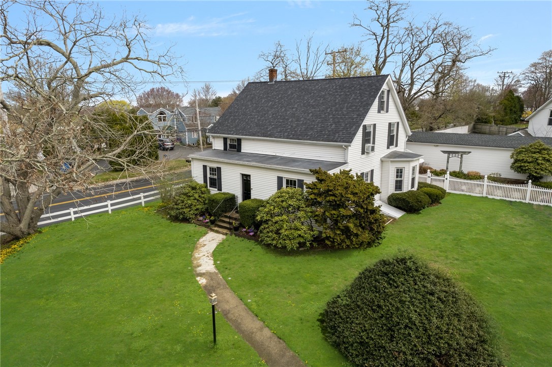 599 East Main Road