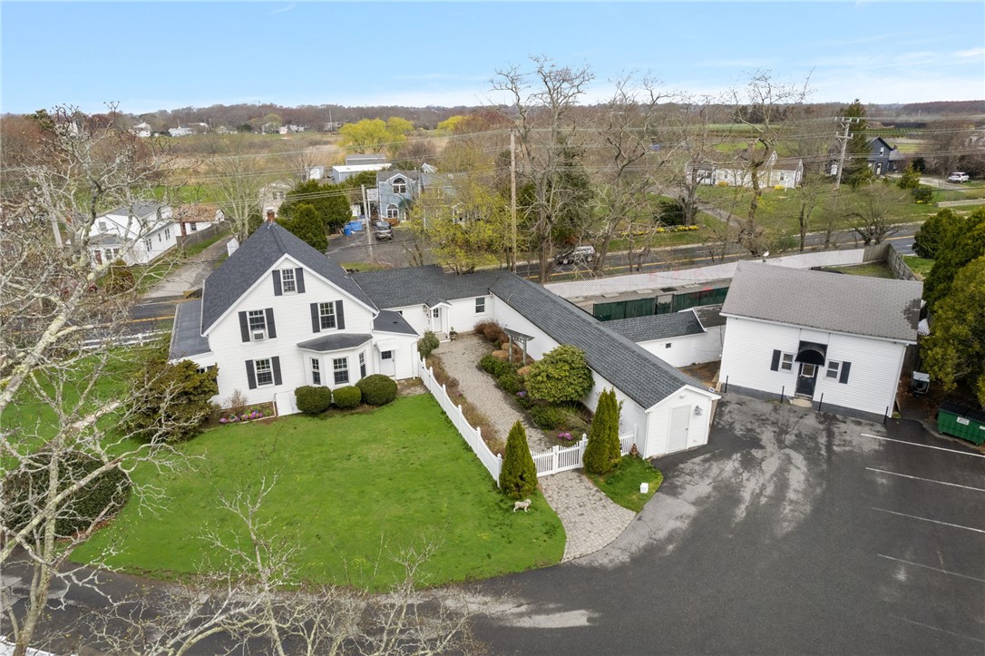 599 East Main Road