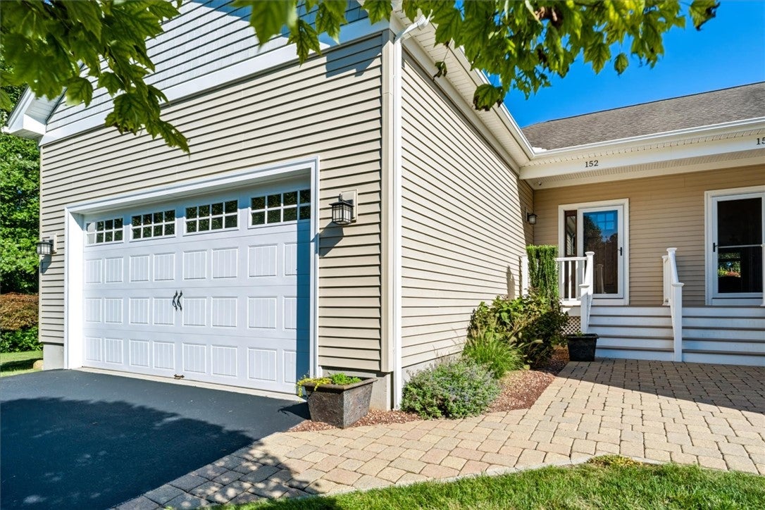 152 Allegra Lane