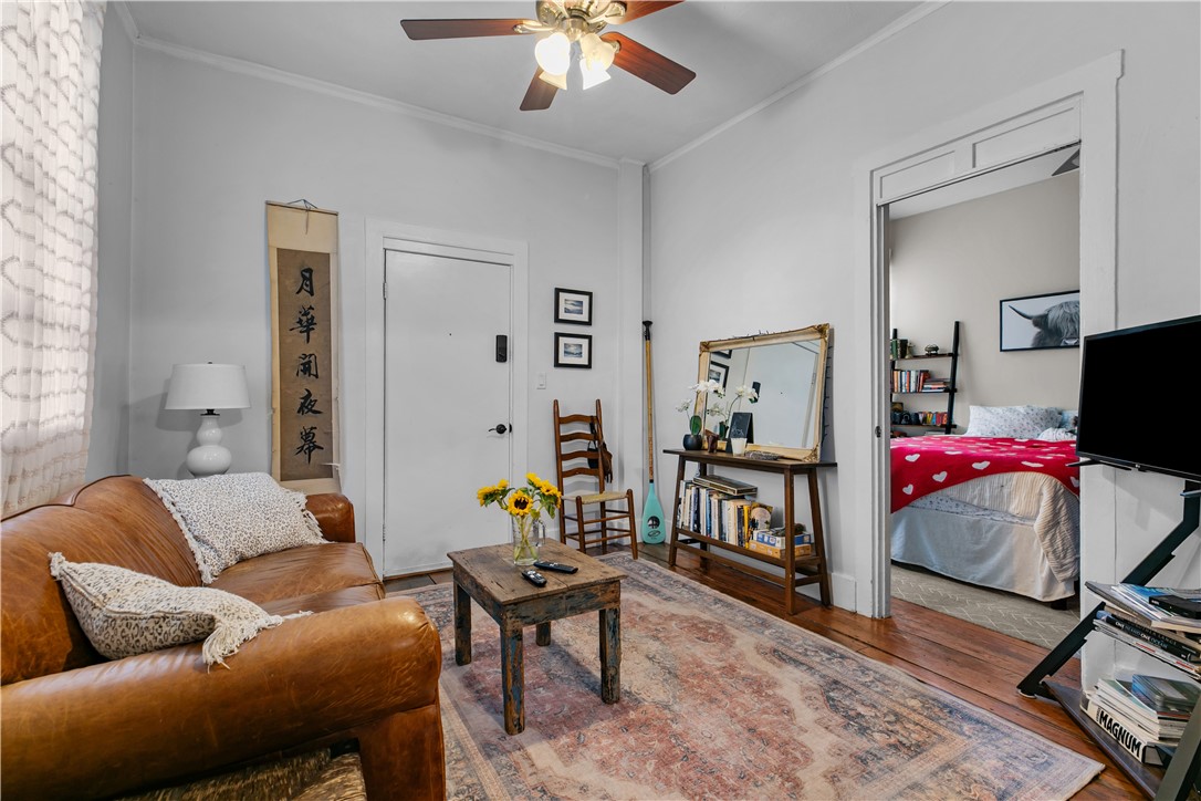 Newport, Rhode Island 02840, United States, 1 Bedroom Bedrooms, ,1 BathroomBathrooms,Residential,Active,207553