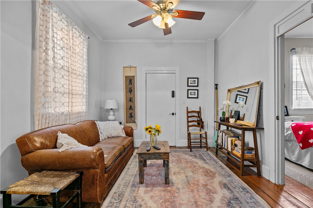 Newport, Rhode Island 02840, United States, 1 Bedroom Bedrooms, ,1 BathroomBathrooms,Residential,Active,207553