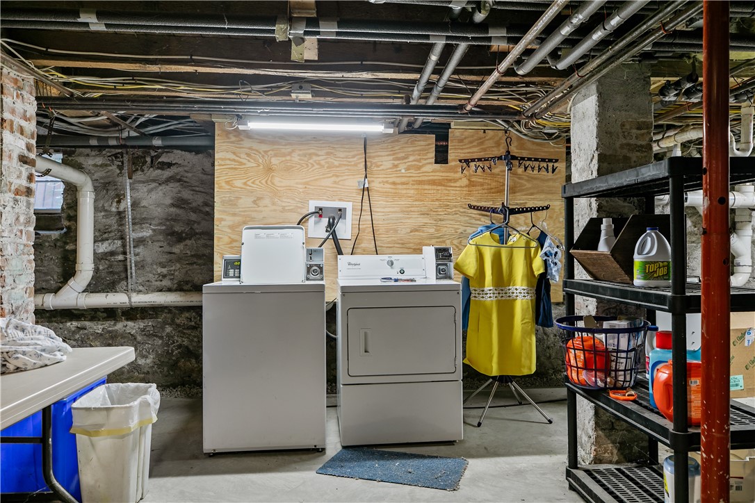 Newport, Rhode Island 02840, United States, 1 Bedroom Bedrooms, ,1 BathroomBathrooms,Residential,Active,207553