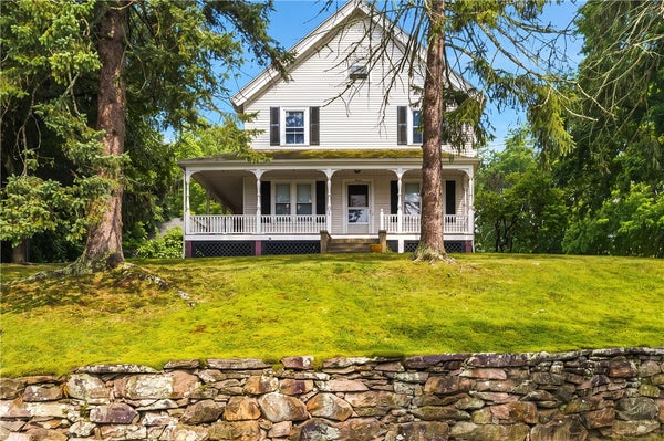 3 WHIPPLE AVE, SMITHFIELD, RI 02917 - Image d45d06d14dbc5c7ac167e421c8ffe97b/203059955