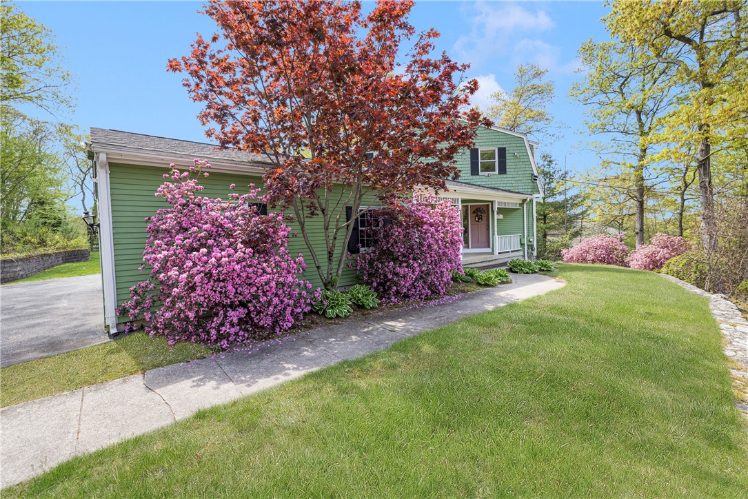 5 Oak Hill Drive