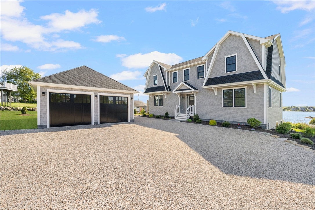 84 Carver Lane