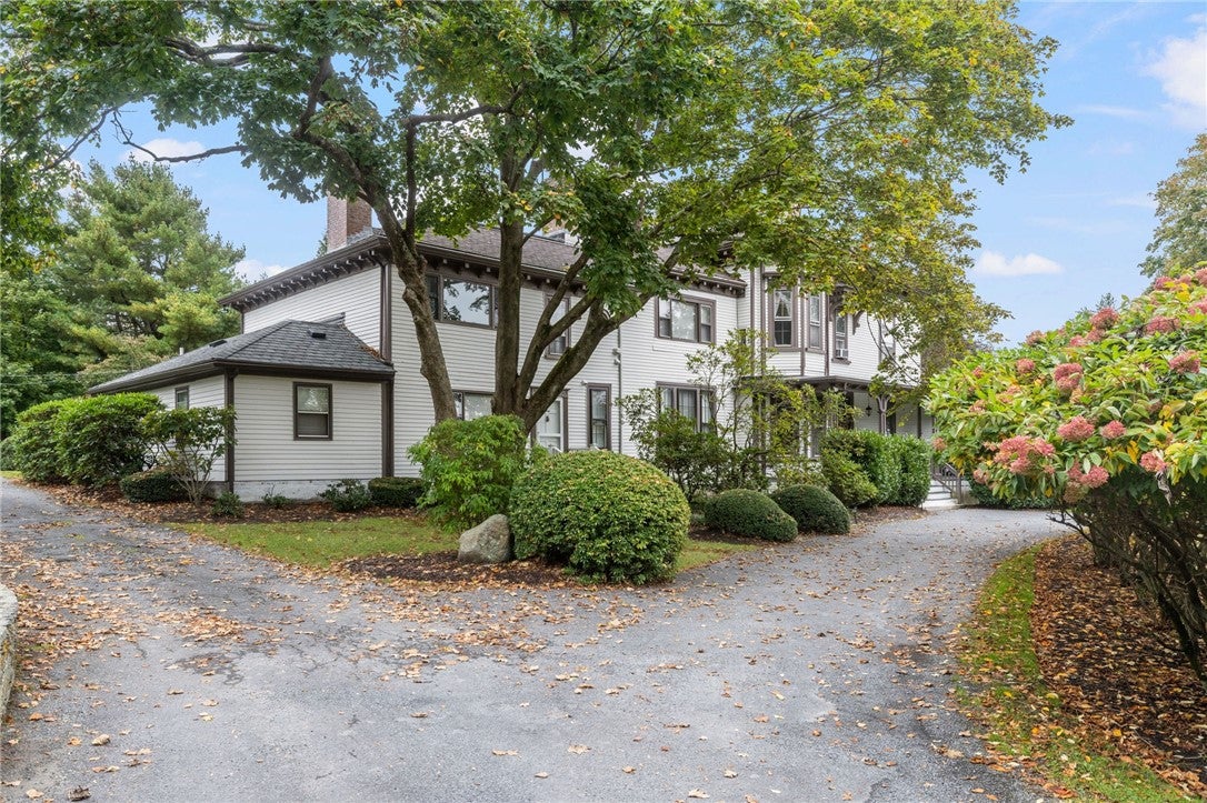 46 Chastellux Avenue C3