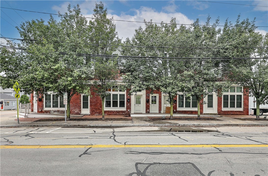 185 Washington Road 187