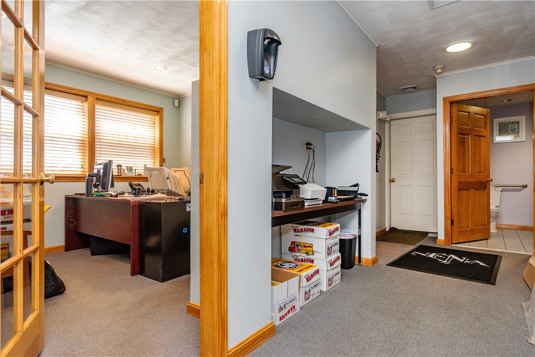 Warwick, Rhode Island 02889, United States, ,Commercial,Active,46866