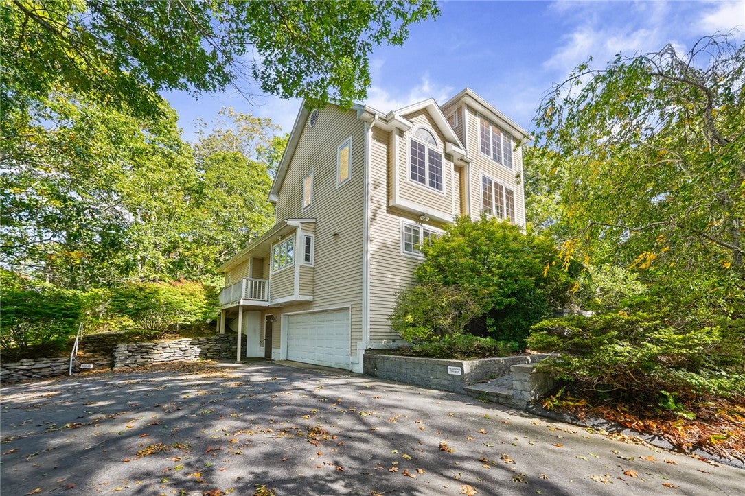 44 Rock Ridge Road