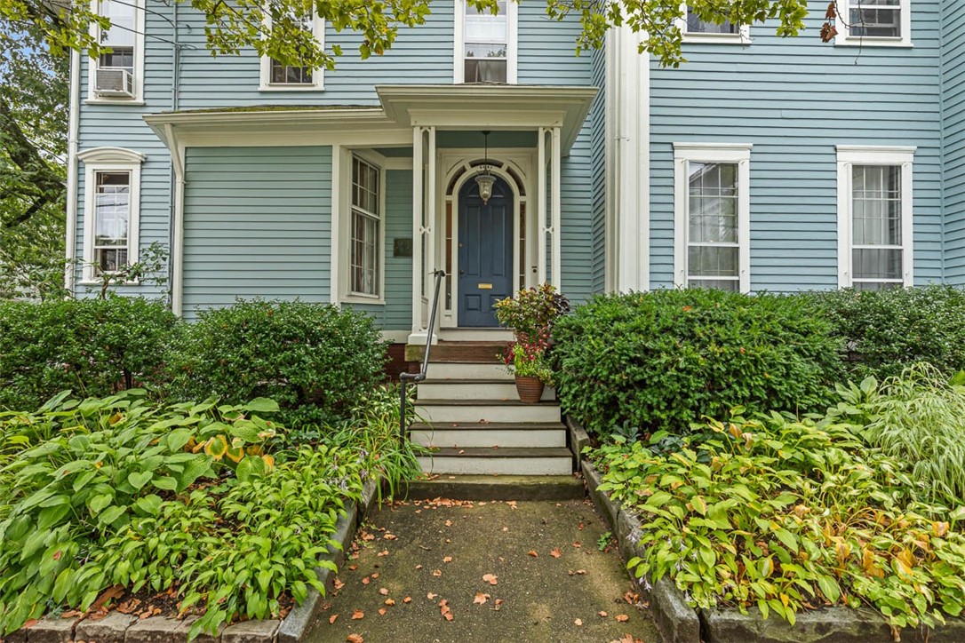 207 Williams Street 2