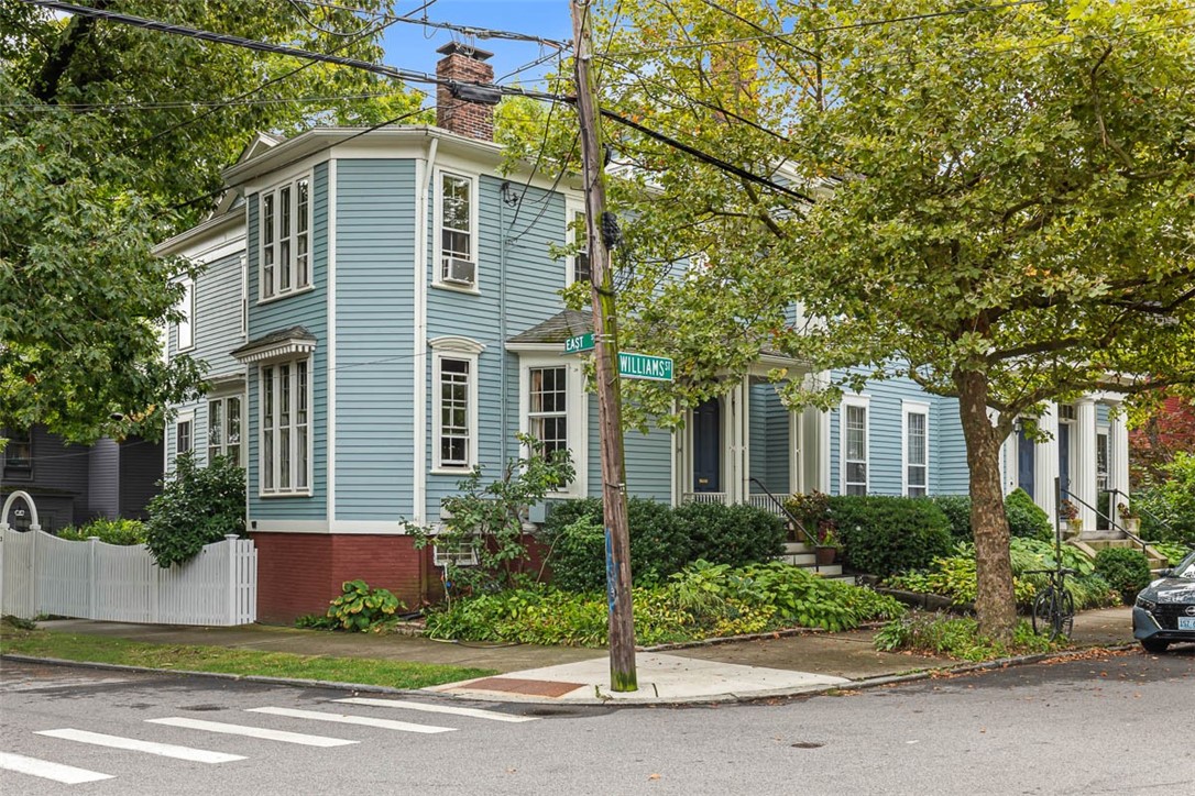 207 Williams Street 2