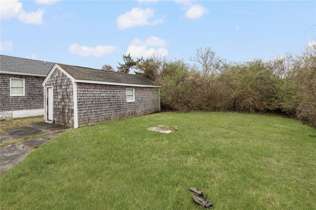 Narragansett, Rhode Island, 02882, United States, 2 Bedrooms Bedrooms, ,1 BathroomBathrooms,Residential,Pending,2041367