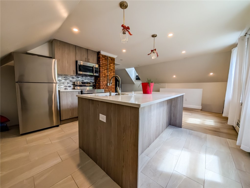 144 Oxford Street 2