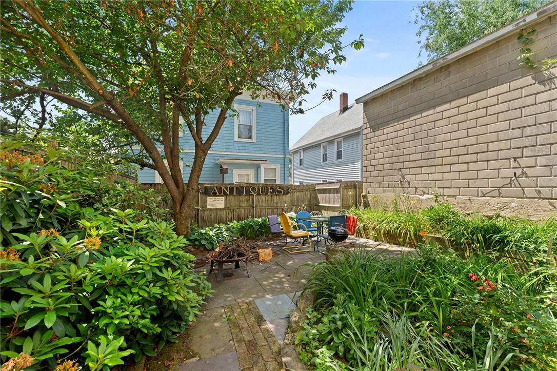98 Camp Street