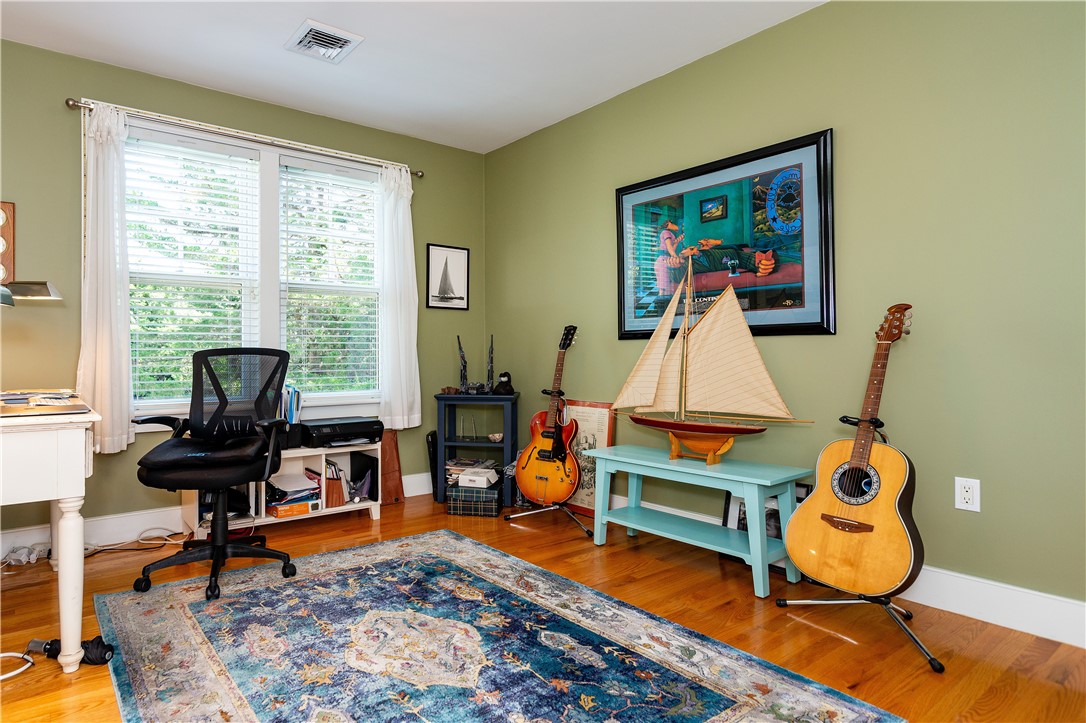 North Kingstown, Rhode Island 02852, United States, 4 Bedrooms Bedrooms, ,4 BathroomsBathrooms,Residential,Pending,78061