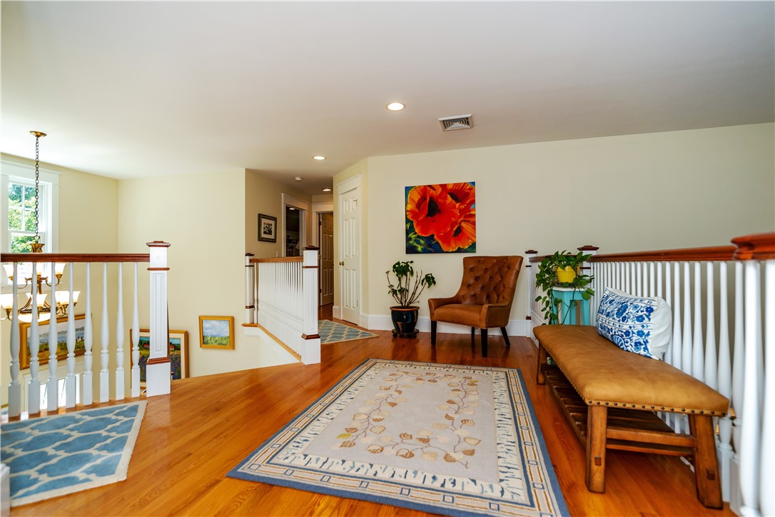 North Kingstown, Rhode Island 02852, United States, 4 Bedrooms Bedrooms, ,4 BathroomsBathrooms,Residential,Pending,78061