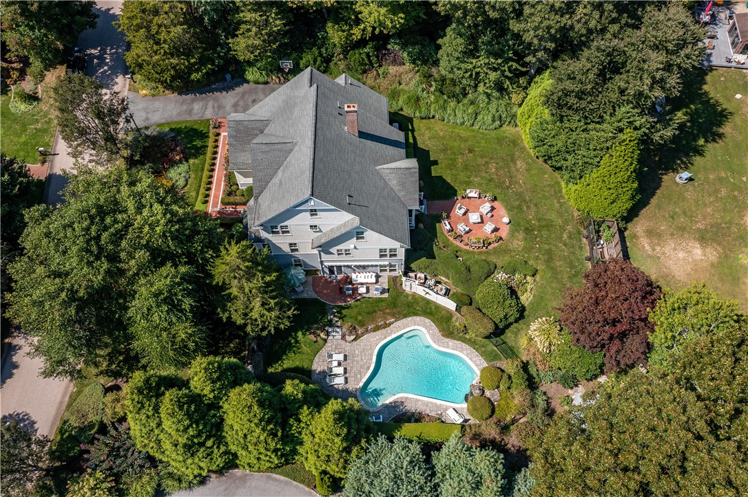 North Kingstown, Rhode Island 02852, United States, 4 Bedrooms Bedrooms, ,4 BathroomsBathrooms,Residential,Pending,78061