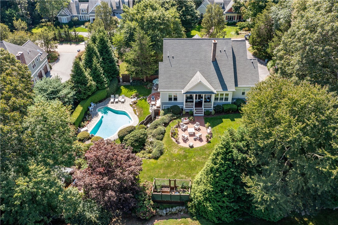 North Kingstown, Rhode Island 02852, United States, 4 Bedrooms Bedrooms, ,4 BathroomsBathrooms,Residential,Pending,78061