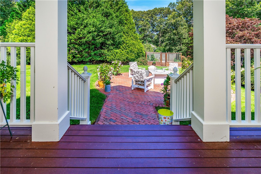 North Kingstown, Rhode Island 02852, United States, 4 Bedrooms Bedrooms, ,4 BathroomsBathrooms,Residential,Pending,78061