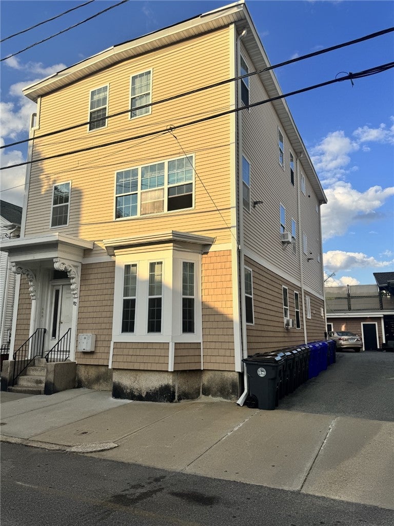 82 Sutton Street
