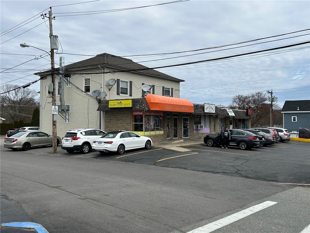 39 Greenville Avenue