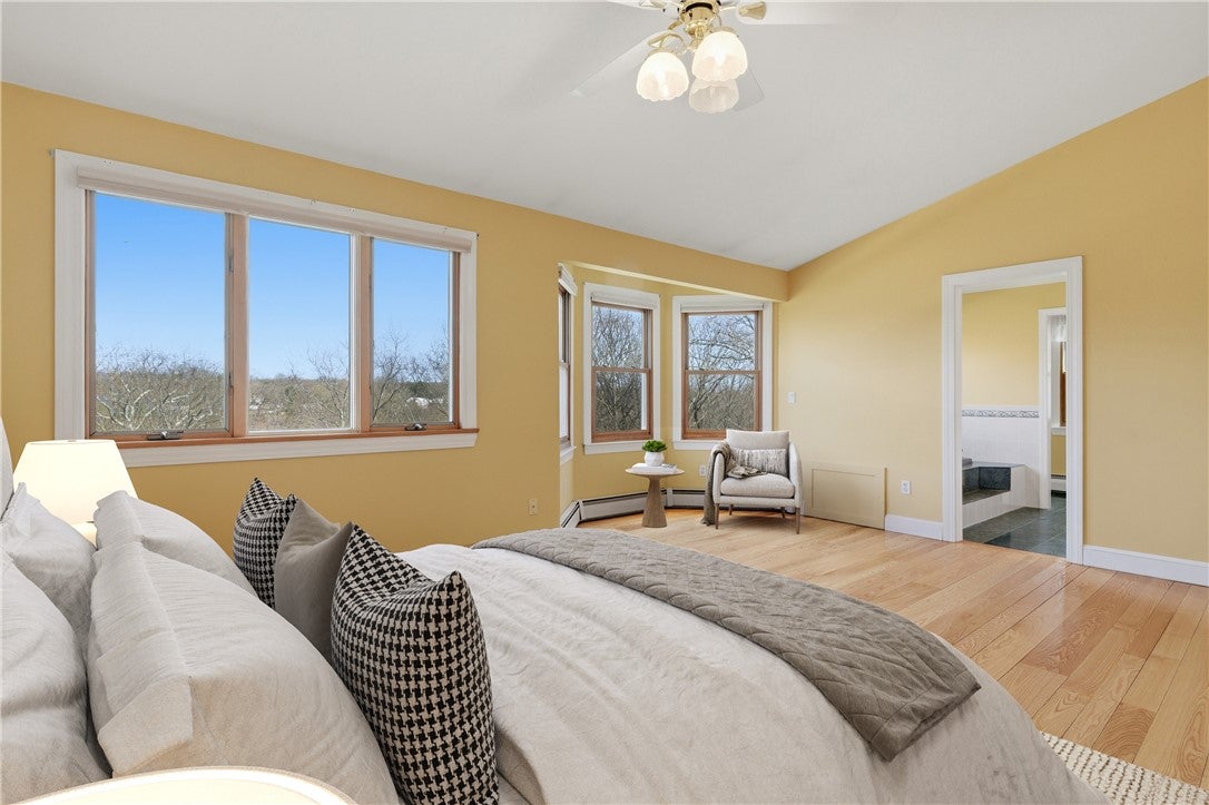 Lincoln, Rhode Island, 02865, United States, 5 Bedrooms Bedrooms, ,4 BathroomsBathrooms,Residential,Active,2038215