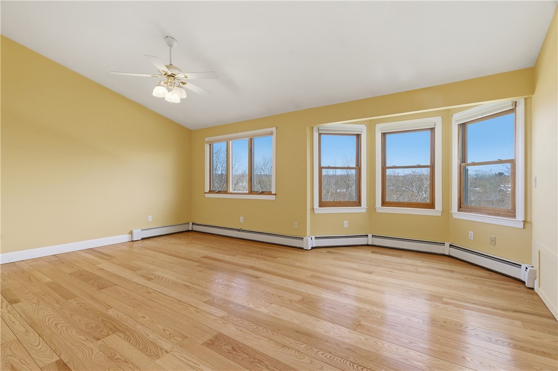 Lincoln, Rhode Island, 02865, United States, 5 Bedrooms Bedrooms, ,4 BathroomsBathrooms,Residential,Active,2038215