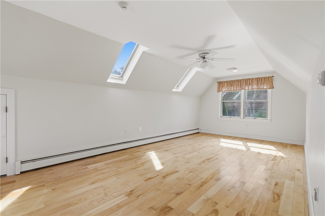 Lincoln, Rhode Island, 02865, United States, 5 Bedrooms Bedrooms, ,4 BathroomsBathrooms,Residential,Active,2038215