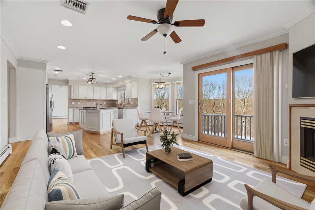 Lincoln, Rhode Island, 02865, United States, 5 Bedrooms Bedrooms, ,4 BathroomsBathrooms,Residential,Active,2038215