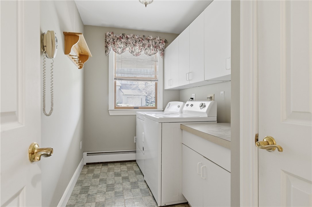 Lincoln, Rhode Island, 02865, United States, 5 Bedrooms Bedrooms, ,4 BathroomsBathrooms,Residential,Active,2038215