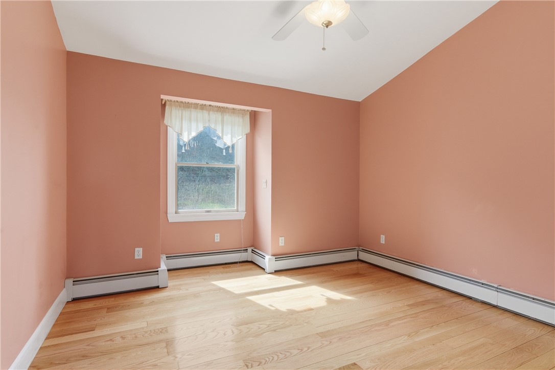 Lincoln, Rhode Island, 02865, United States, 5 Bedrooms Bedrooms, ,4 BathroomsBathrooms,Residential,Active,2038215