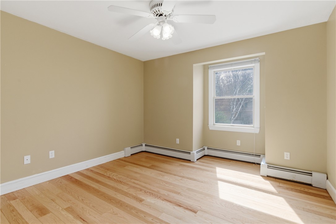 Lincoln, Rhode Island, 02865, United States, 5 Bedrooms Bedrooms, ,4 BathroomsBathrooms,Residential,Active,2038215