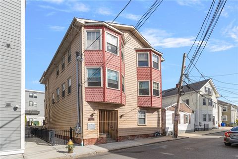 18 Piedmont Street Providence RI 02909