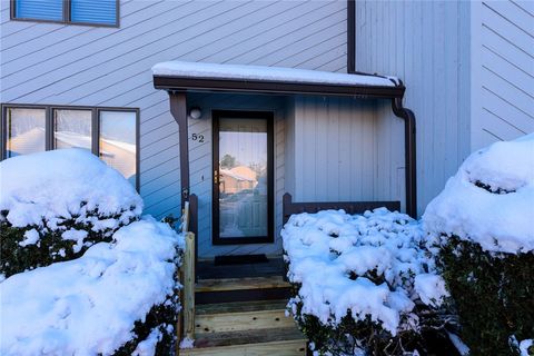 52 Kristee Circle 52 West Warwick RI 02893