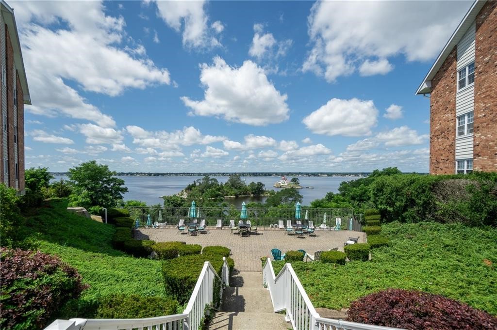 View East Providence, RI 02915 property