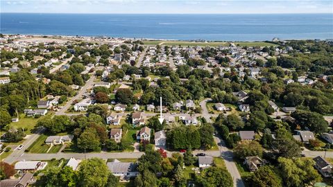 16 Coffey Ave Narragansett RI 02882
