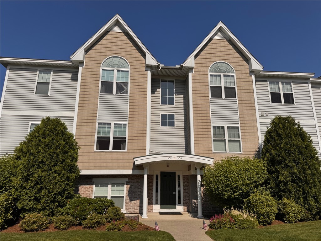 200 Roger Williams Avenue 305