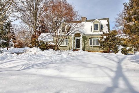 11 Elton Road Barrington RI 02806