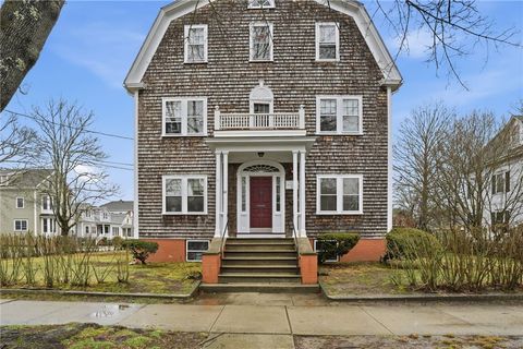 82 High Street 1S Bristol RI 02809