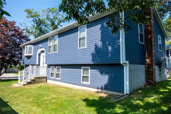 58 ALLSTON AVE, MIDDLETOWN, RI 02842 - Image d7e2b51ac8aed8317cd788abc183928c/3005661383