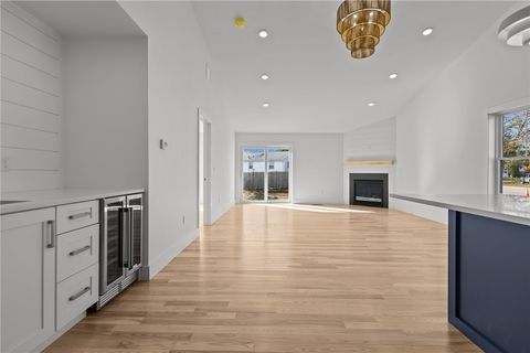 700 Sandy Lane 3 Warwick RI 02889