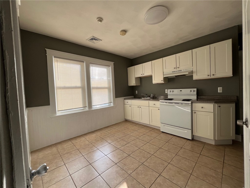 70 Oliver Street 3R